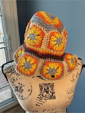 Peter Grimm Pura Vida Fergie Bucket Granny Square Hand Crochet Straw Sun Hat